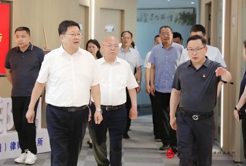 河南省司法厅鲁建学副厅长赴北京市京师（郑州）律师事务所调研指导